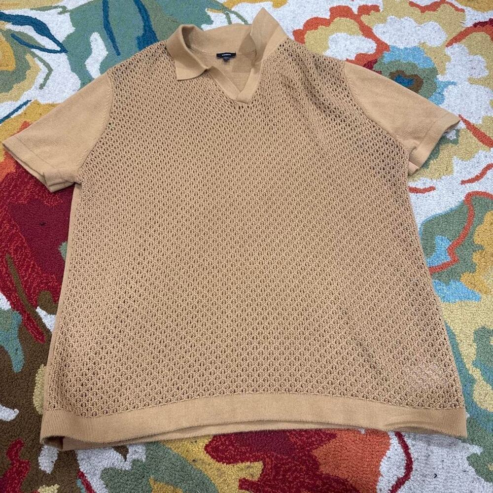 Tan polo shirt with diamond shaped